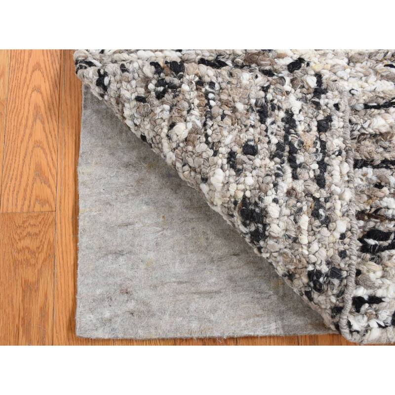 Shahbanu Rugs Salt and Pepper Color Pure Wool Hand Knotted Salt and